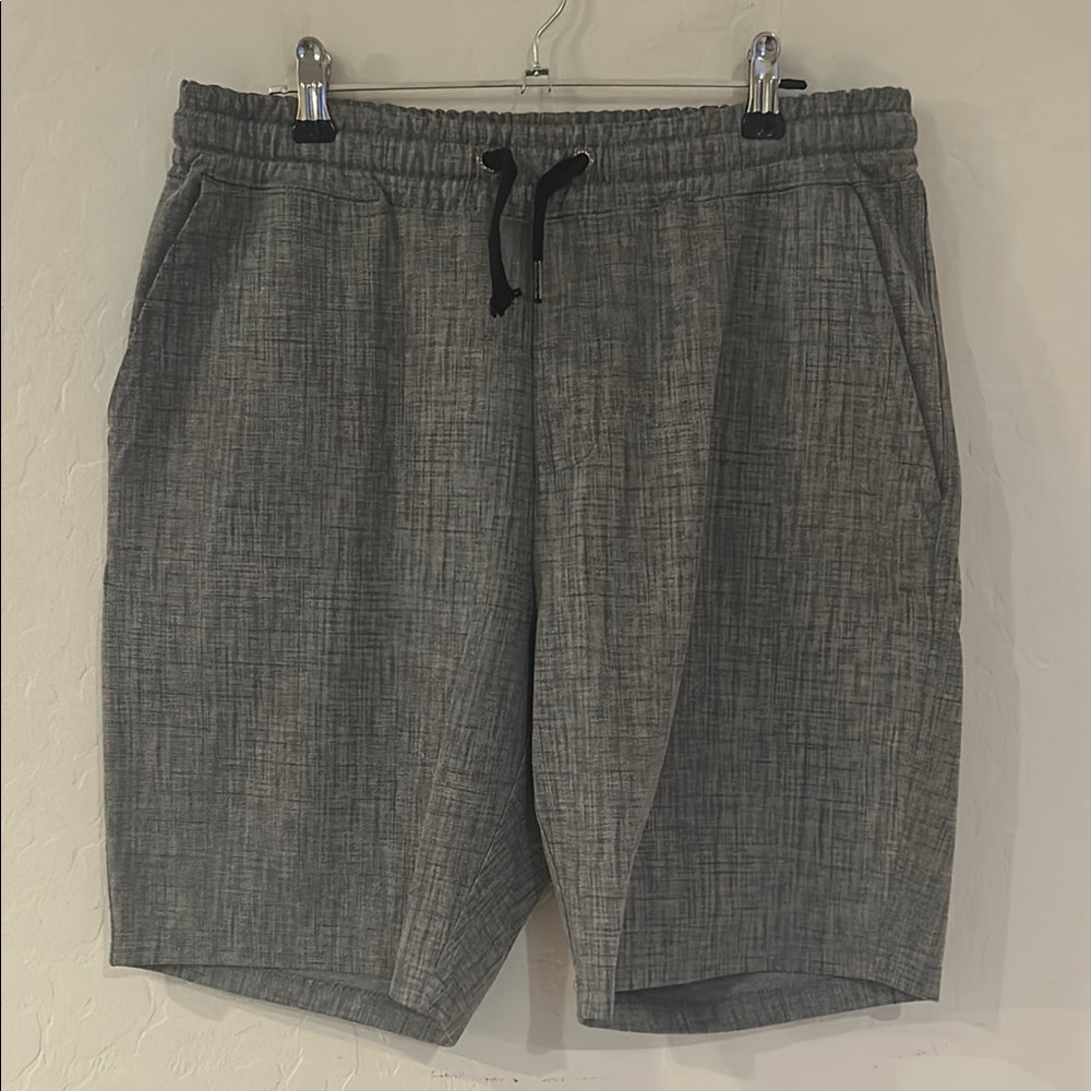 Ezekiel Men's Gray Shorts Size 33